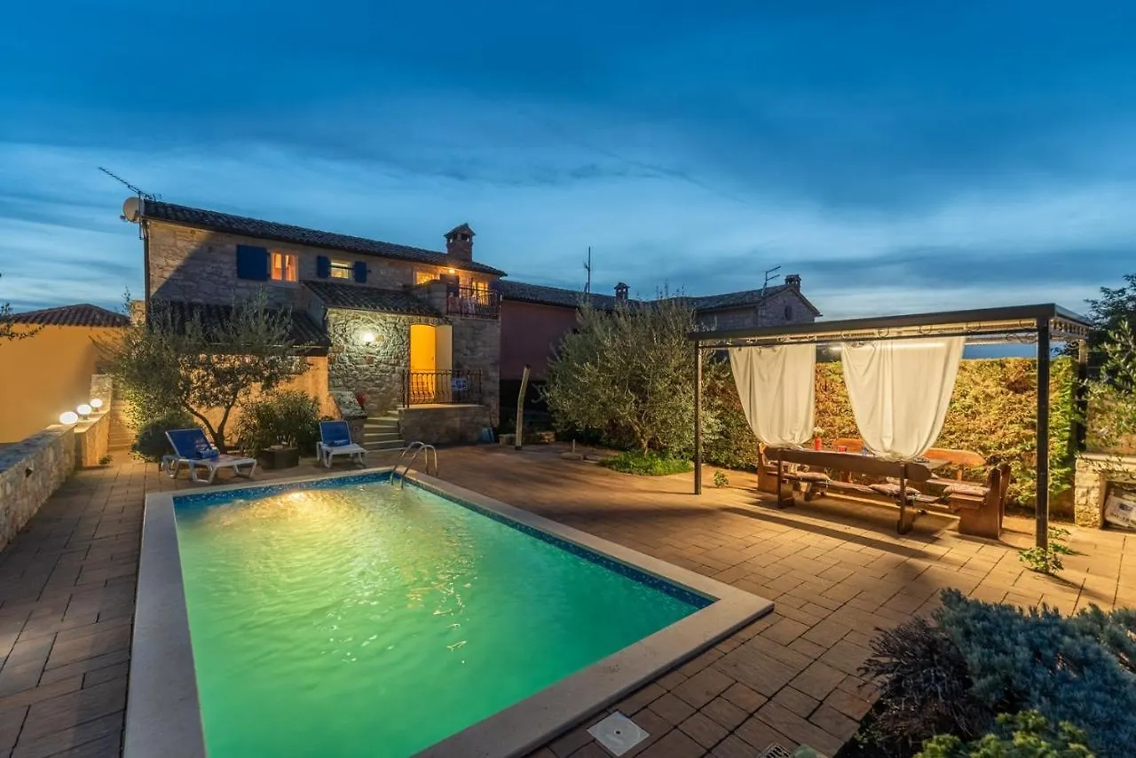 Stone House Meri With Shared Pool Kadumi